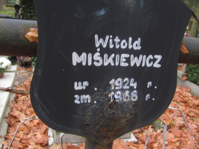 Witold Miśkiewicz 1926 Opole-Półwieś - Grobonet - Wyszukiwarka osób pochowanych