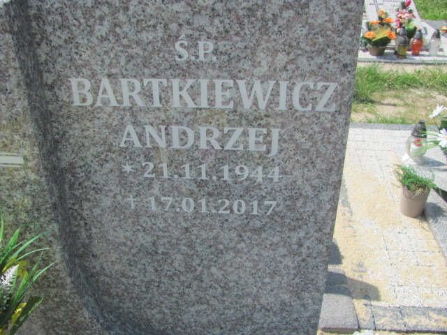 Andrzej Bartkiewicz 1944 Opole-Półwieś - Grobonet - Wyszukiwarka osób pochowanych